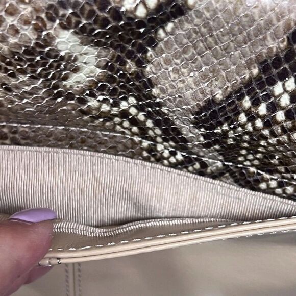 Brand New Tan Leather &  Snakeskin  Crossbody With Agate Stone Closure - Picture 4 of 13